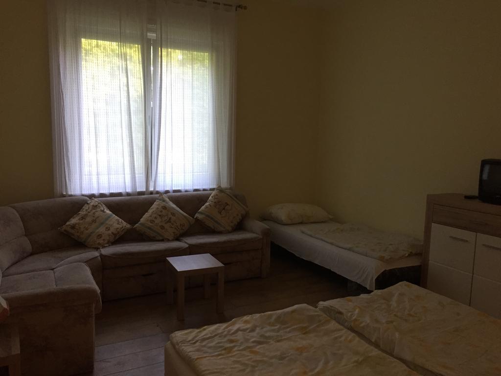 Palma Apartmanhaz Сиофок Екстериор снимка